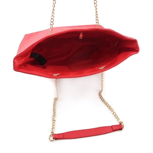 Red Quilted Tote Bag - Picture 5 of 6